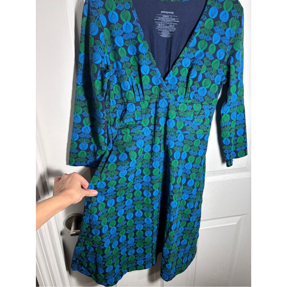 Patagonia Women’s S Blue Green Botanical Leaf Print Wrap V Neck Midi Dress